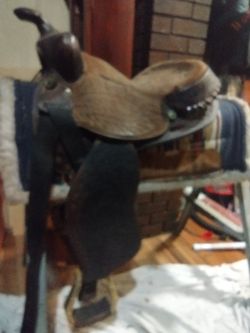 Western Saddle 15 Inch