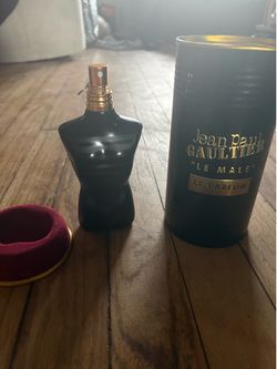 price is negotiable Jean Paul gaultier-LE MALE LE PARFUM EAU DE PARFUM INTENSE- 90 % full, barely used, box comes perfect condition along with the can