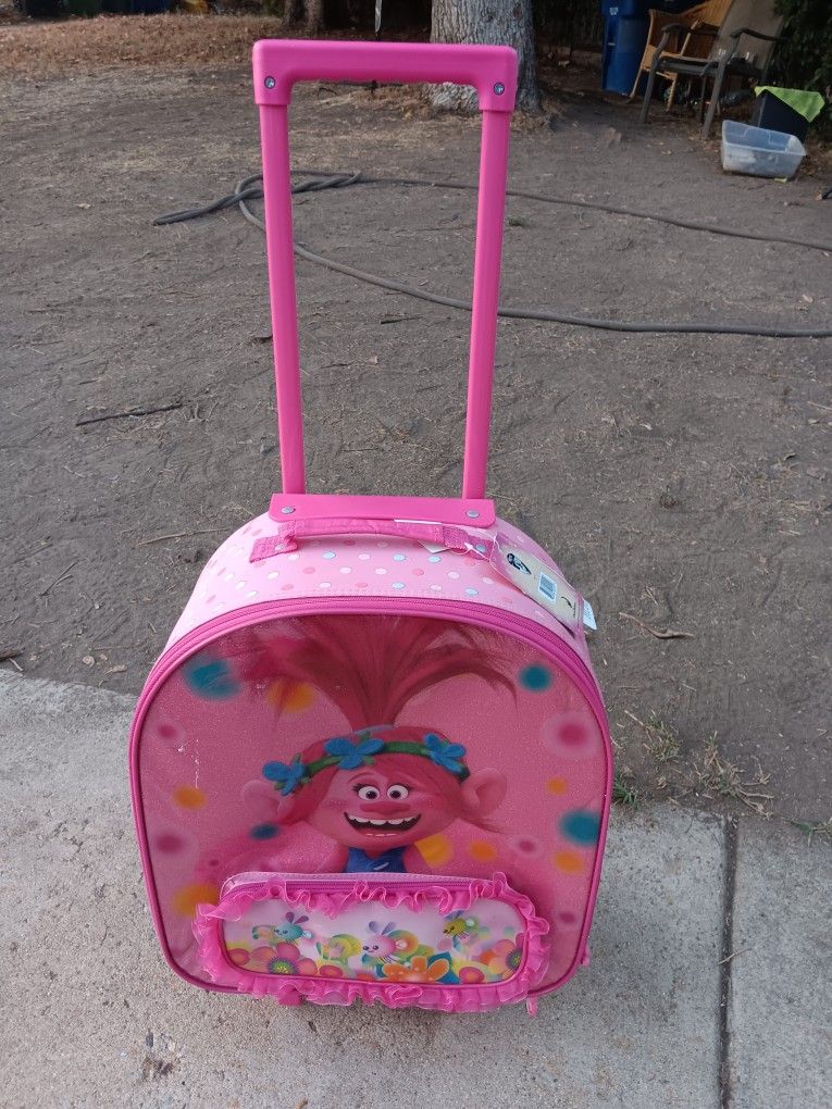 !! Girls New Suitcase
