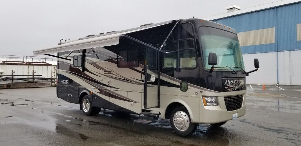 2012 Tiffin Allegro open road