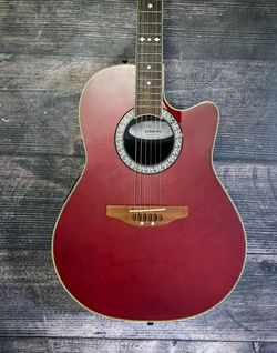 Ovation celebrity Electric Acoustic Guitar  Like New with hardcase!! $250 or best offer !!