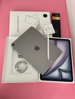 Apple iPad Air 11 (2025 / M3 chip ) 128GB Gray with keyboard, pen & Accessories (100% Battery + warranty)