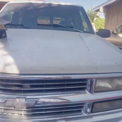 Chevy Suburban 1994
