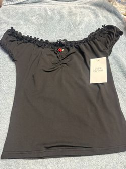 Women’s Top Size M