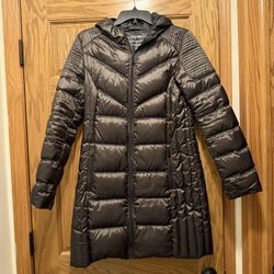 Women’s size medium lightweight winter jacket