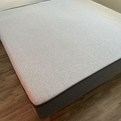 King Size Memory Foam Mattress Like New