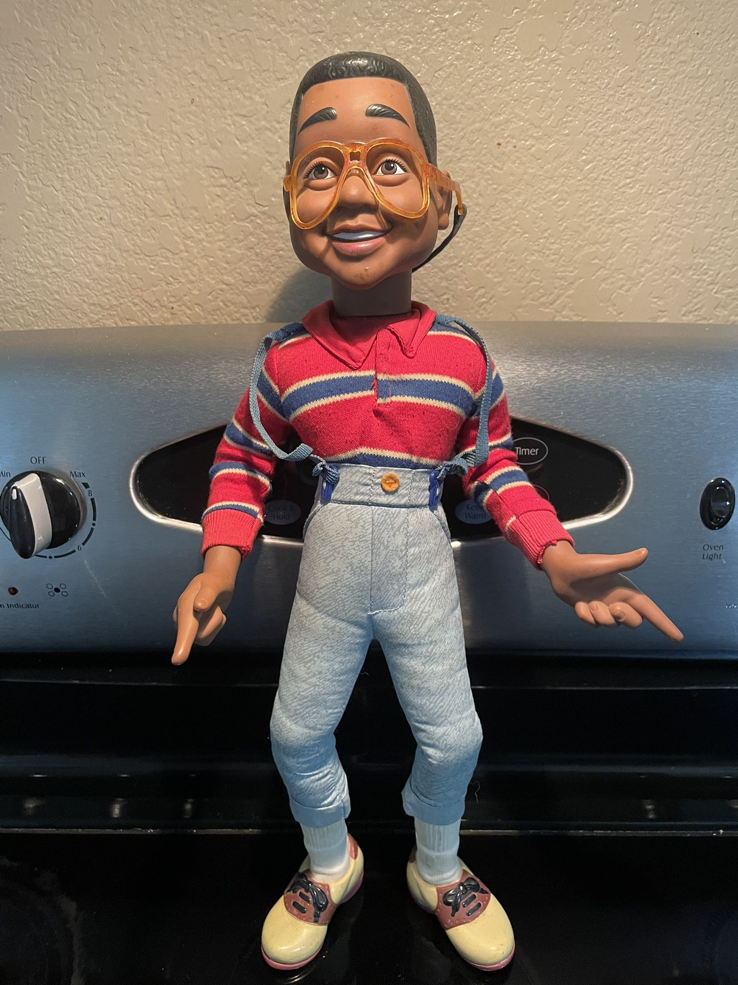 Family Matters Steve Urkel 17 inch Pull String Talking Figure Doll