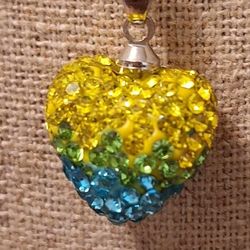 HEART CRYSTALS PENDANT WITH NECKLACE 