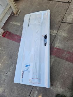Chevy Silverado  1500  tailgate  Liftgate  19 to 26
