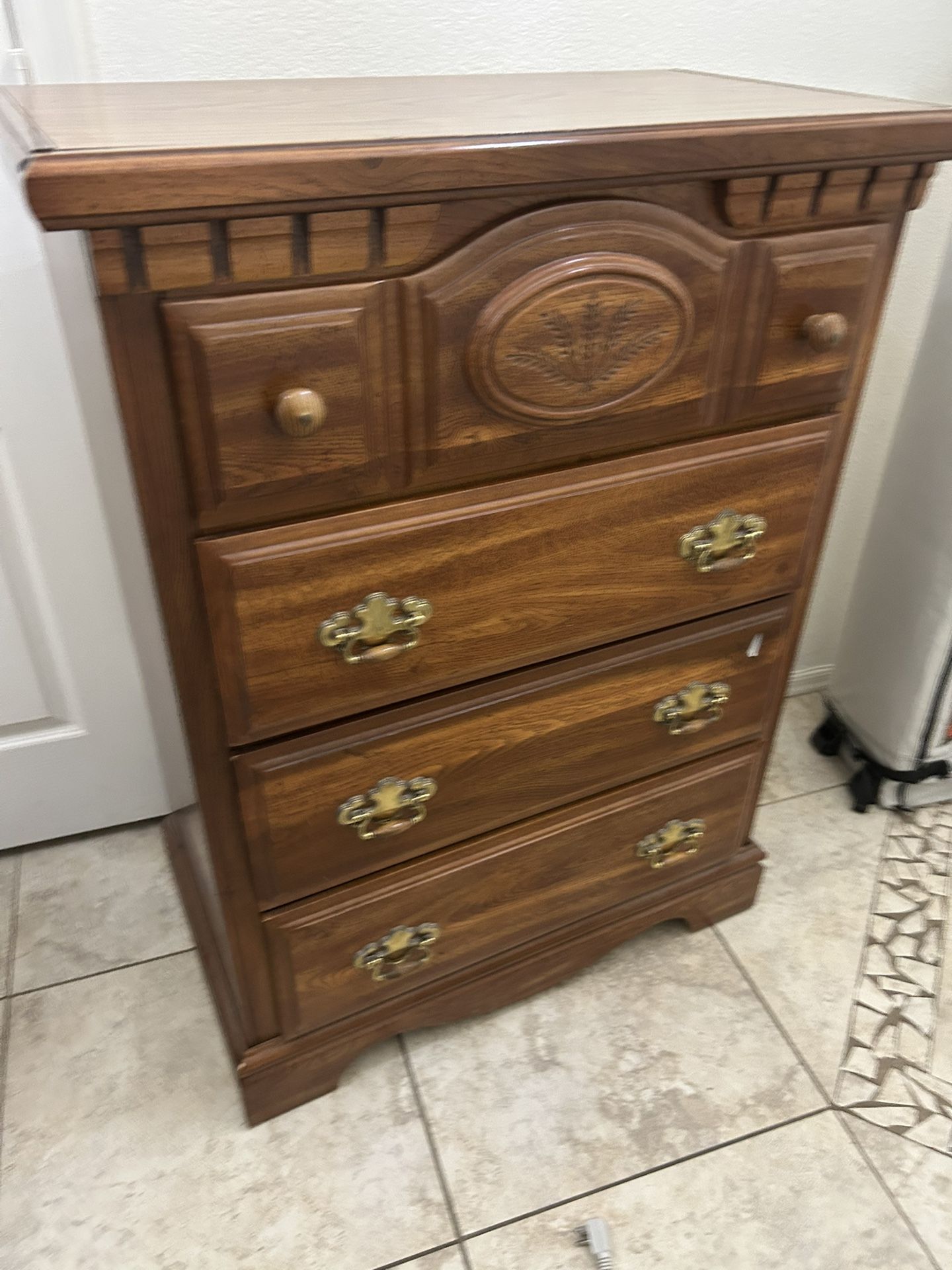 Dresser