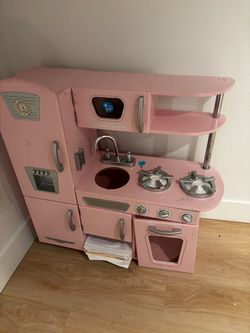 Free play kitchen