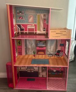 Doll House