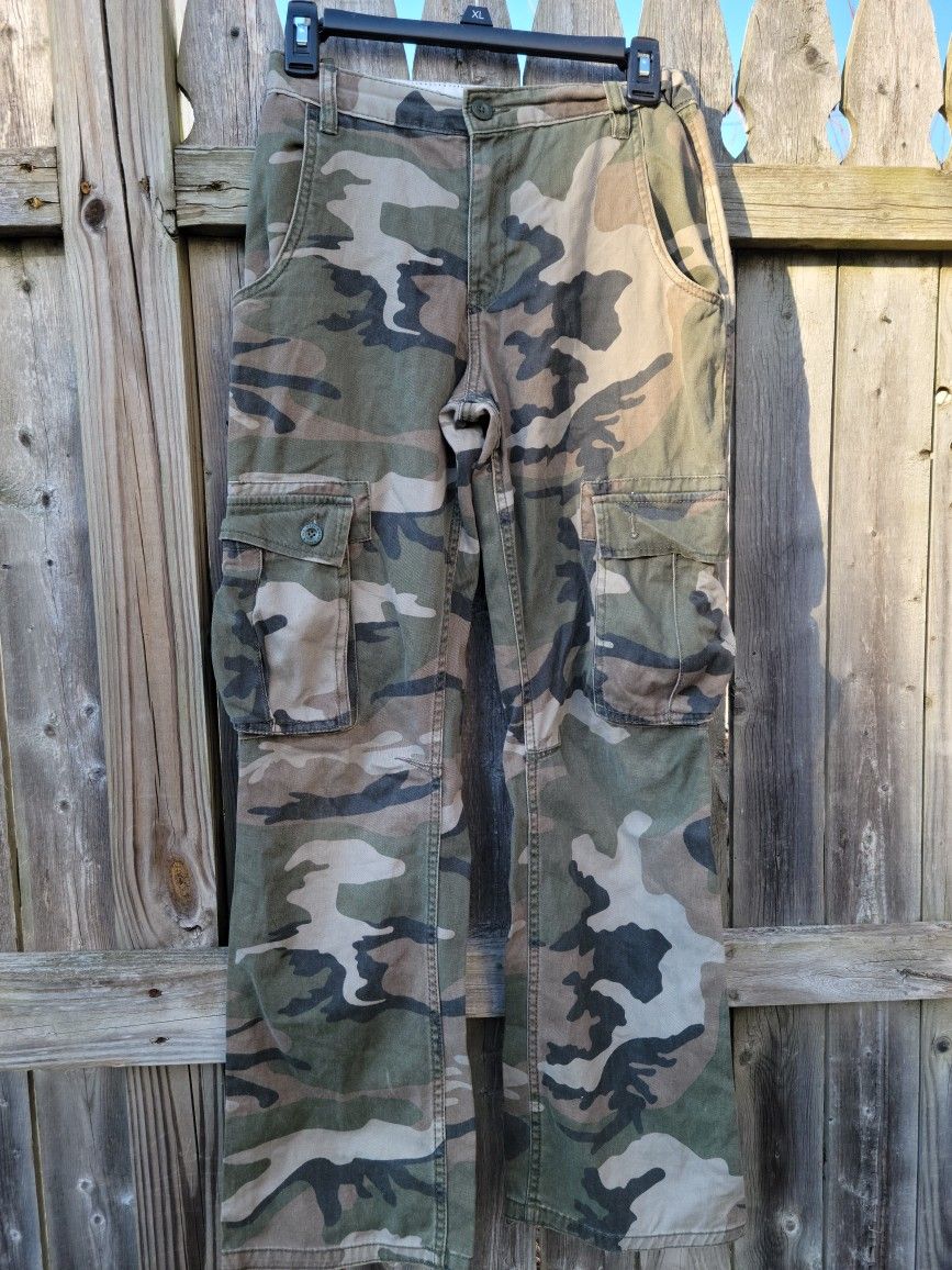 Old Navy Boy's Camouflage Cargo Pants