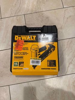 DeWalt Pneumatic 15 Gauge DA Nailer