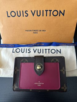 Louis Vuitton Juliette Wallet for Sale in No Huntingdon, PA - OfferUp