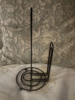 Black Metal Paper Towel Holder Stand