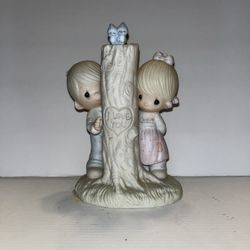 Precious Moments Couple