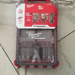 Milwaukee 60 PC  Impact Drill  Drive And Fast  Packout. Set. Model. 48-32-5162. 