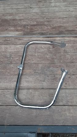 Stock crash bar 2009 Harley Davidson Street Glide