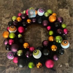 16” Halloween Eyeballs Wreath 