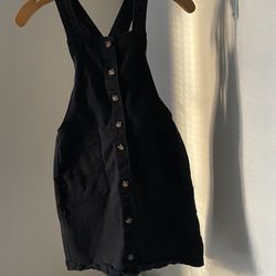 H&M black overall dress size 11-12 youth