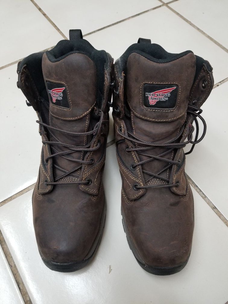 Near New Red Wing steel Toe work boots 8.5 Hiking boots