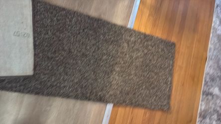 Brown runner. 2x8