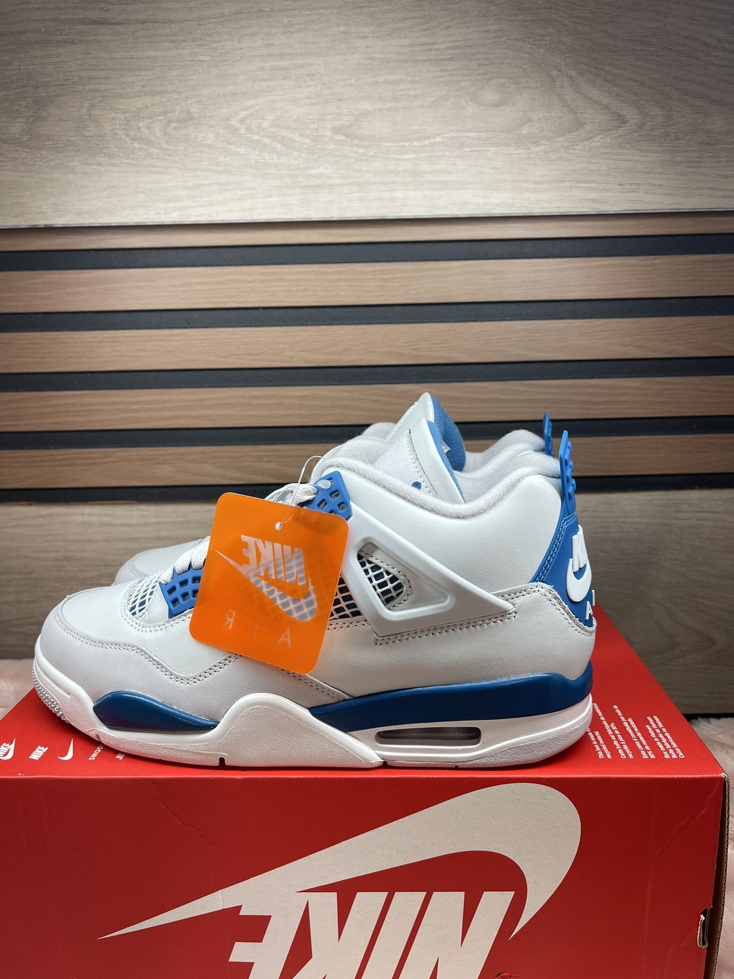 Air Jordan 4 Retro 2024 Military Blue Size 11.5 Mens Brand New