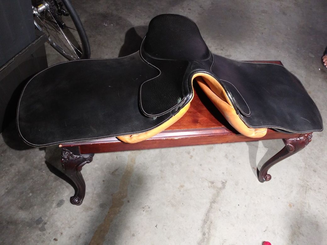 Whitman English saddle