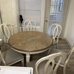 Dining Table  (Offwhite)