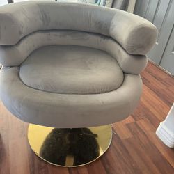 Grey Velvet Chair 