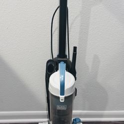BLACK+DECKER Upright Bagless Vacuum