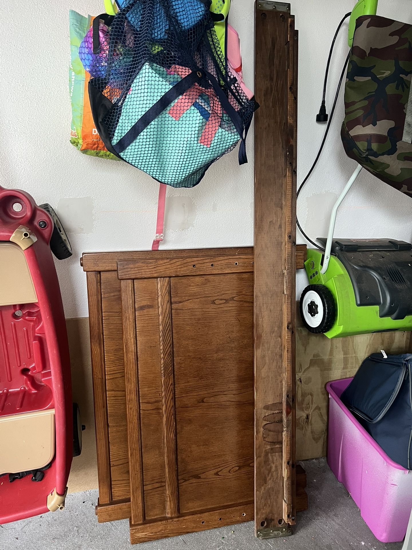 Free - Solid Wood Twin Bed Frame w/ Box Spring
