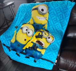 ✅️ Kids Minions Blanket 62in x 46in• Great Condition• $10firm