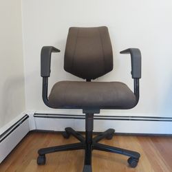 HAG Credo 3300 Office Chair.   