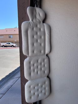 Bathtub Mat with Headrest and Suction Cups
