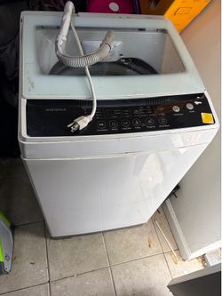 Insignia top load washing machine,white