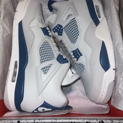 Jordan 4 Military Blue Brand New Size 10.5
