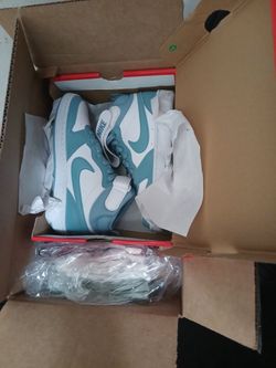 Nike Court Borough Mid 2