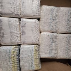 Size 1 Pampers And Huggies Diapers 240ct