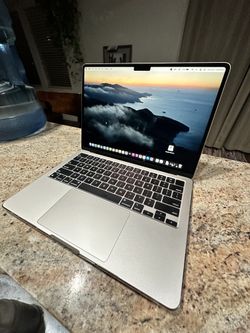 2022 Apple MacBook Air M2