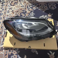 Mercedes Benz C300 Headlight
