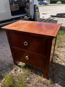 2 nightstand