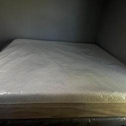 Set King Size S Mattres And Box Spring Tempur Pedic 