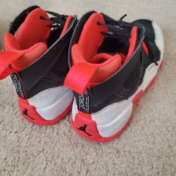 ANY RETRO JORDAN COLLECTORS/ LEBRONS PRICES GREAT IN POST