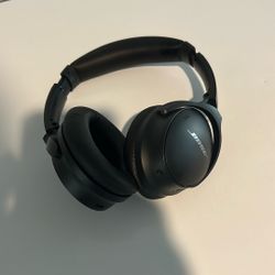Bose Over The Ear Noise Cancelling Headphones 
