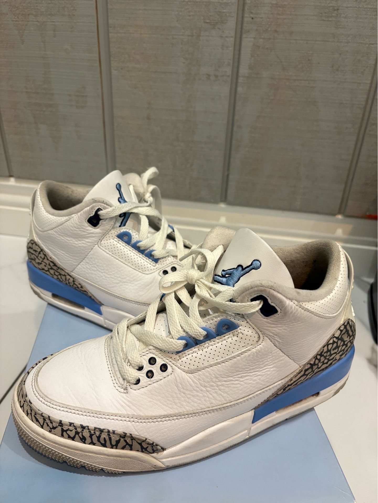 Jordan 3 unc