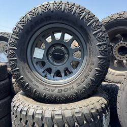 WHEELS METHOD 17x8.5 TOYOTA CHEVY TAHOE YUKON