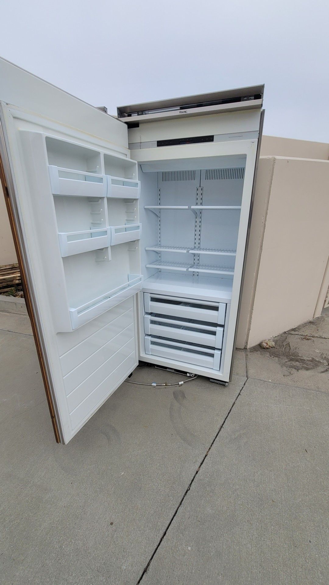 Must See Clean & Working 72” Viking Columns. Ready To Install Or Use four parts must go today
