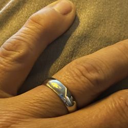 18k White Gold 4.5 Grams Wedding Band Or Thumb Ring